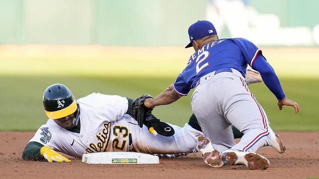 Nathan Eovaldi extends scoreless streak as Rangers blank A's