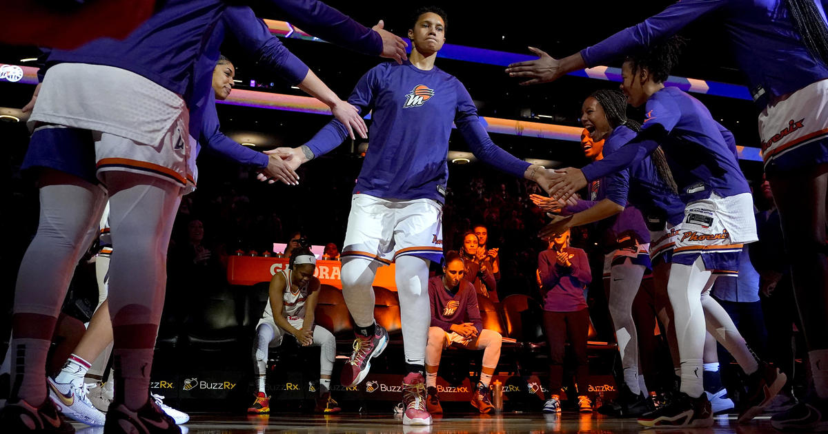 Brittney Griner participates in first WNBA preseason game since being detained in Russia