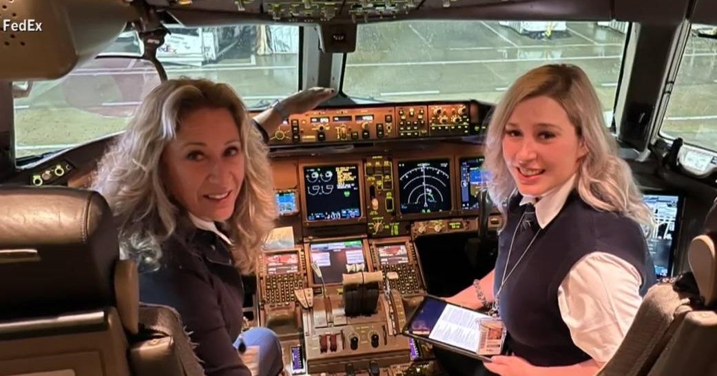 Mother, daughter make history as 1st to co-pilot international flight together - Vimarsana News
