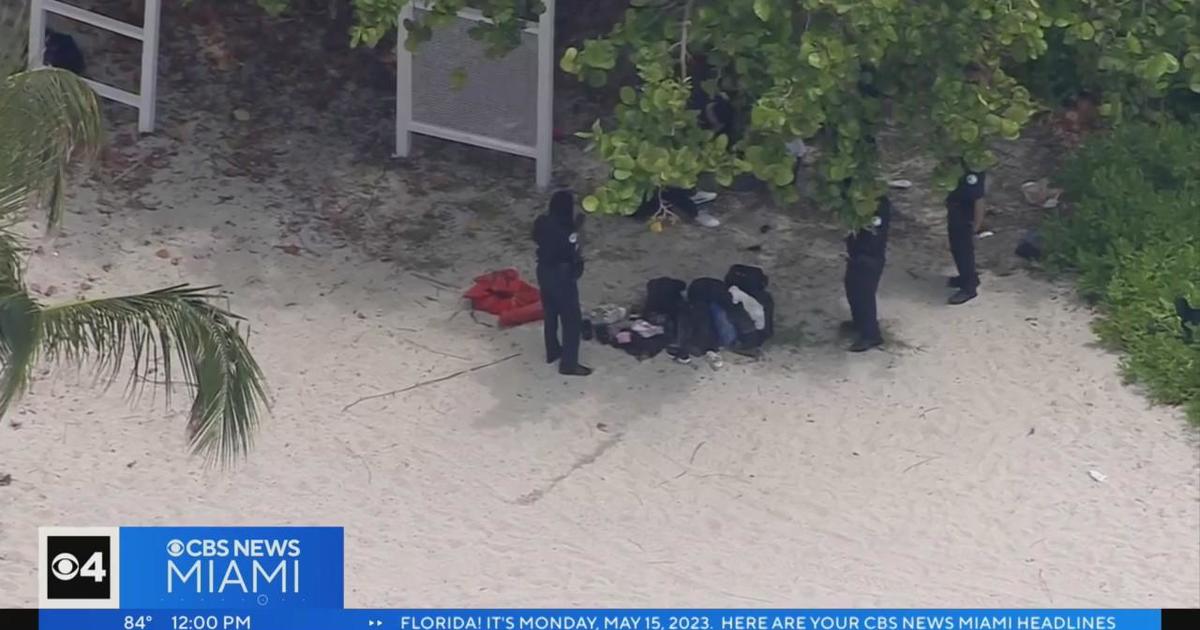 Migrants occur ashore on Sunny Isles Beach