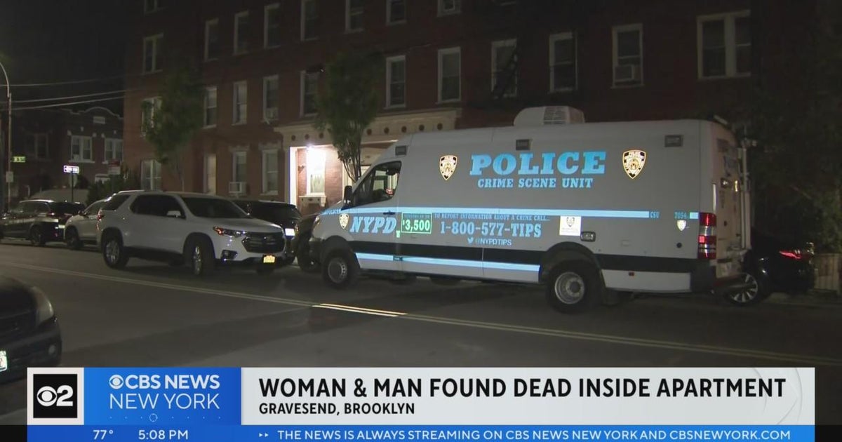 Woman & man found dead inside Brooklyn apartment - CBS New York