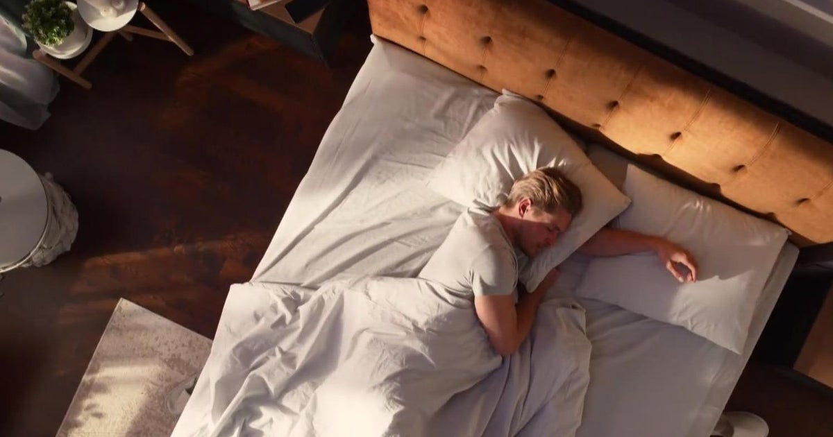 Foods that help you fall asleep better at night