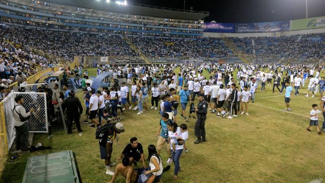 El Salvador soccer match stampede 