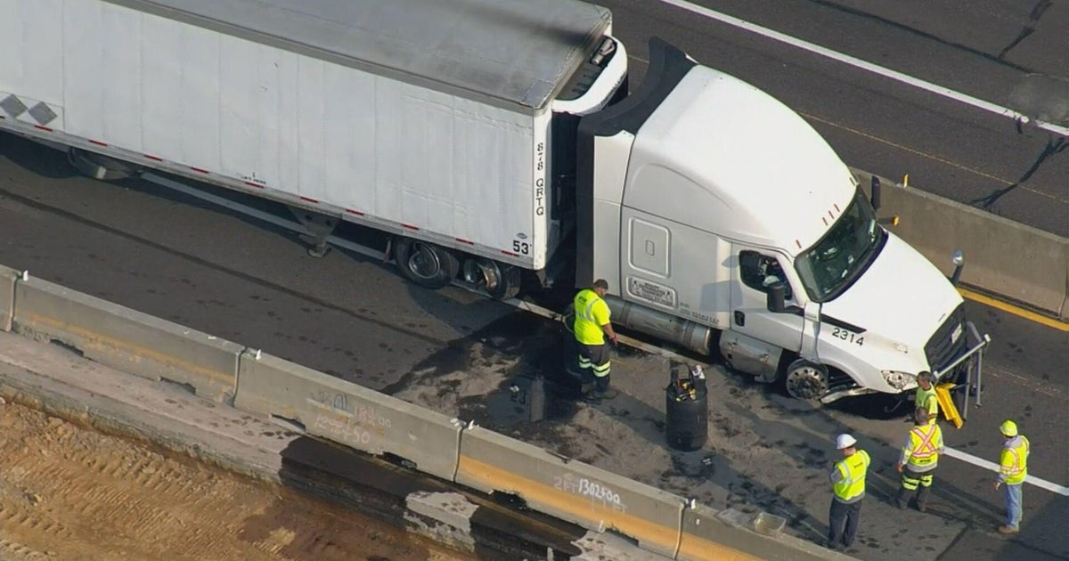 Tractor-trailer spill leads to big delays on Pennsylvania Turnpike - Vimarsana News