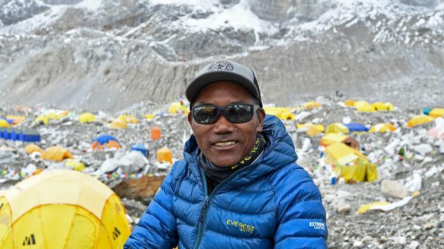 NEPAL-MOUNTAINEERING-EVEREST-RECORD 