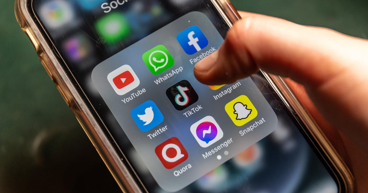 Snapchat provides new security capabilities for teen end users Snapchat provides new security capabilities for teen end users