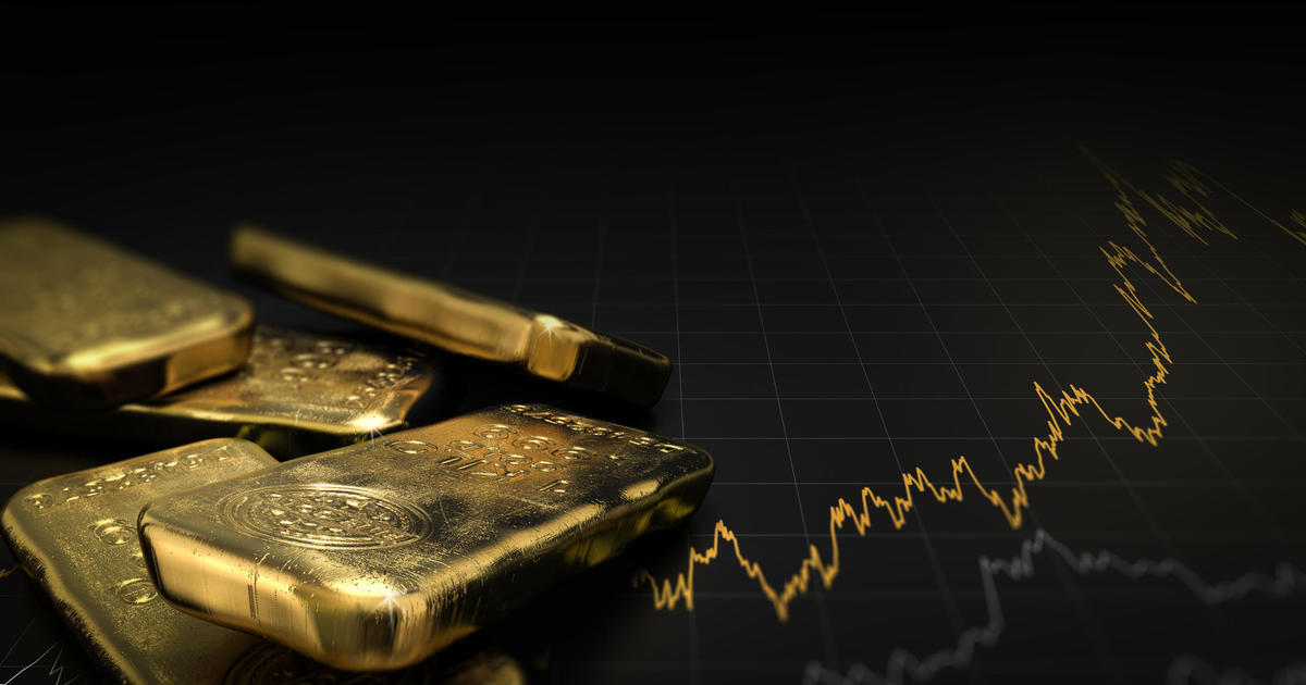 Investing in gold vs. stocks: What's the difference?