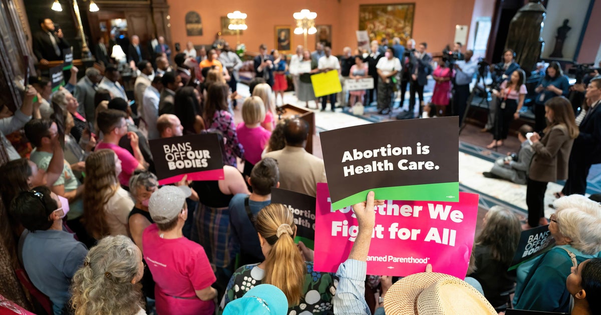 South Carolina governor signs 6-week abortion ban into law