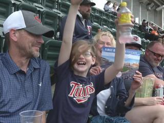Twins' Baldelli will soon be managing twins at home, too; wife expecting in  September – WATE 6 On Your Side