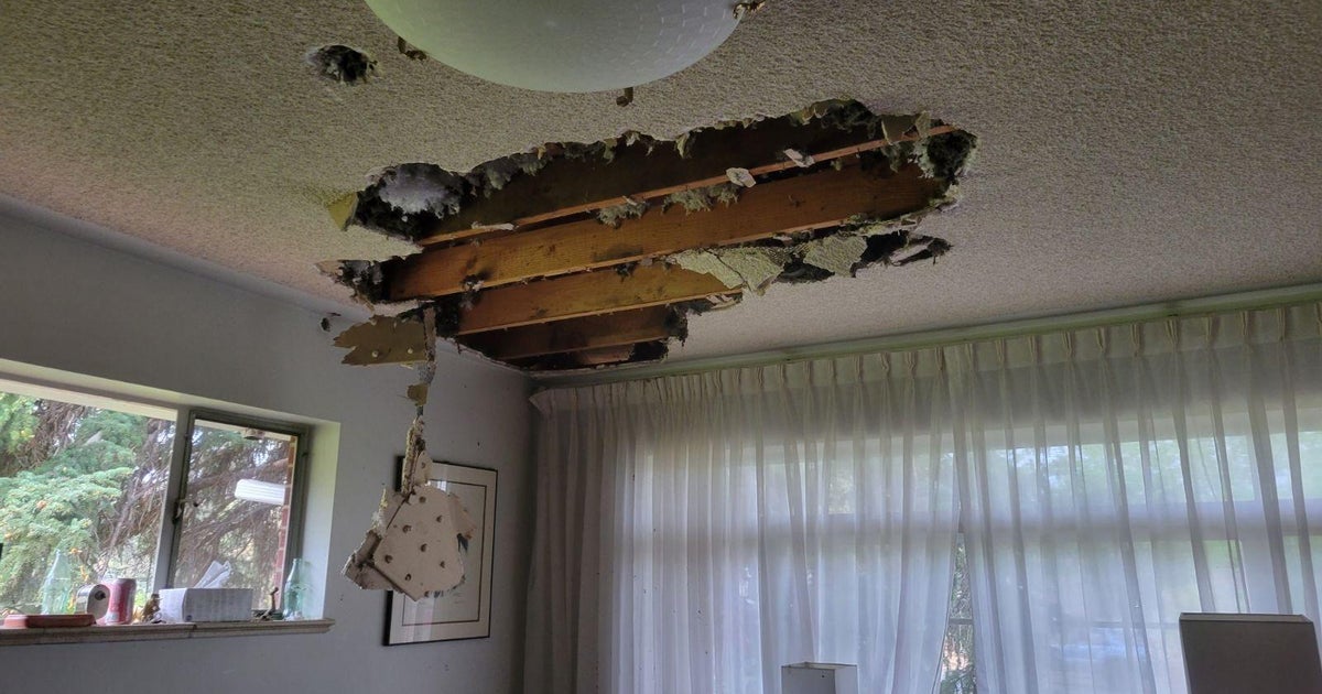 Lightning strikes Wheat Ridge home, leaves holes in ceiling, roof - CBS ...