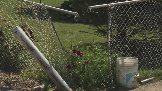 kdka-uniontown-damaged-fence.png 
