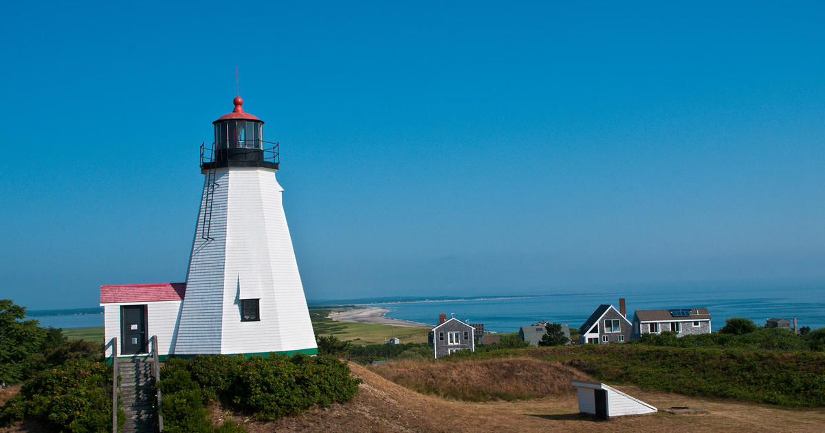 Do you want a free lighthouse?  US gives some away, sells others at auction