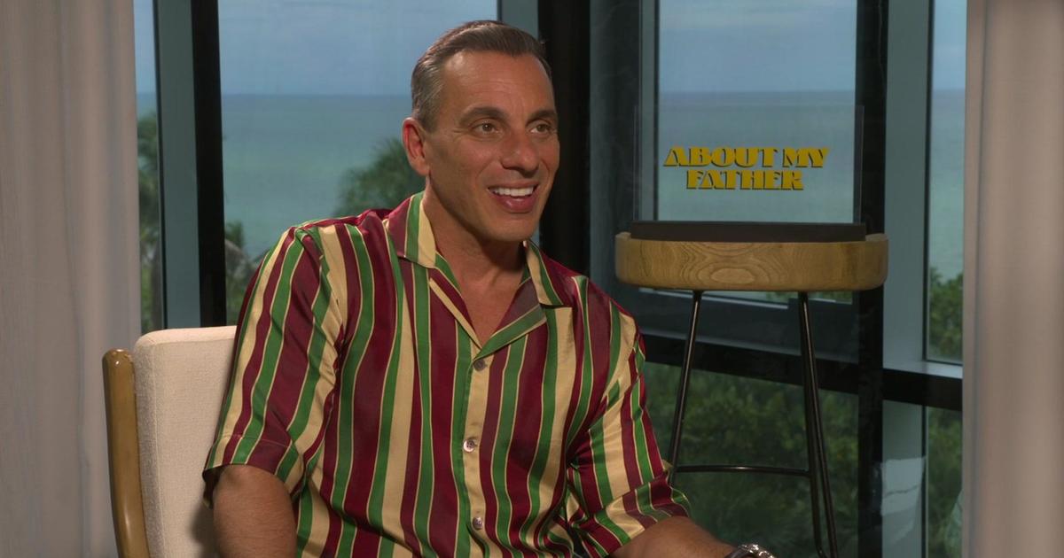 Dialogue with Sebastian Maniscalco, one of the stars of ‘About My Father’