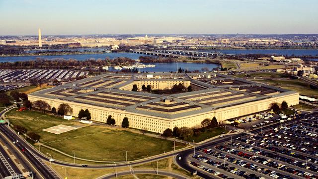Pentagon to tighten oversight of handling of classified information