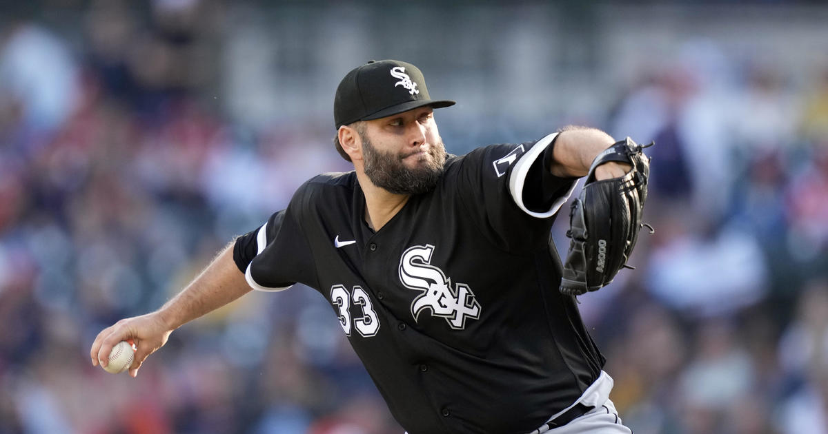 White Sox sluggers rough up Tigers early and often in 12-3 rout