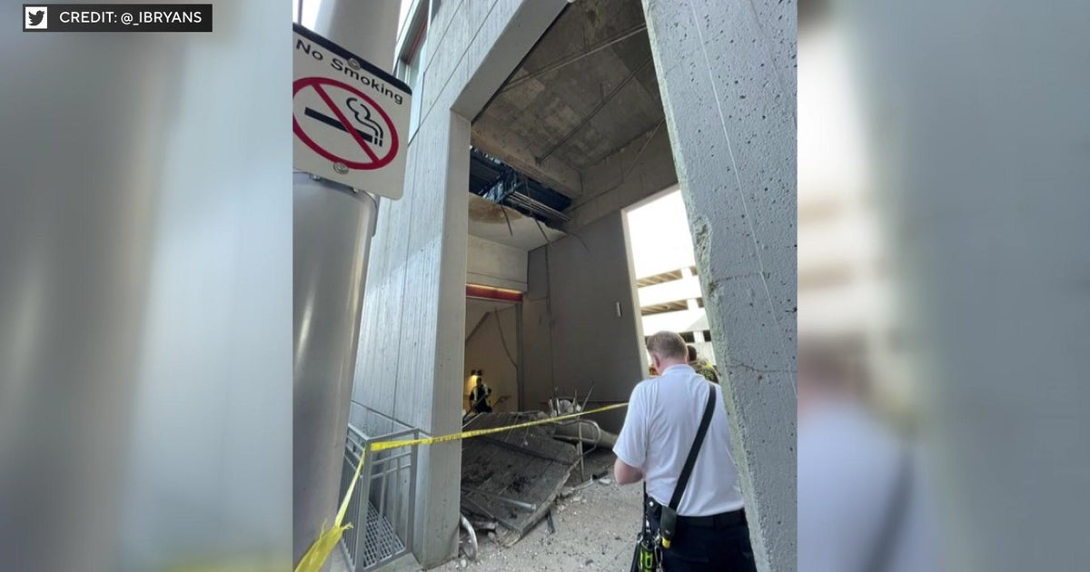part-of-ceiling-collapses-at-stamford-train-station-at-least-1-person