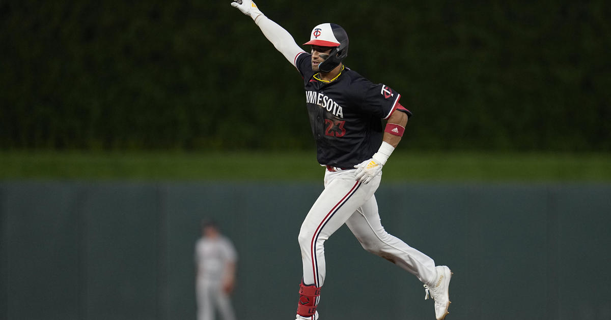 Twins' Buxton, Correa, Kepler leave game early against Guardians