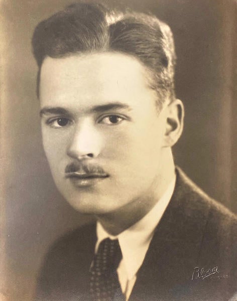 charlie-white-portrait-undated.jpg 