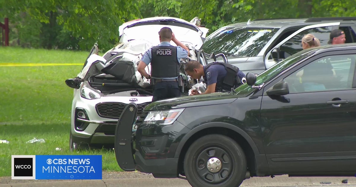 8 injured after stolen car chase ends with crash in north Minneapolis