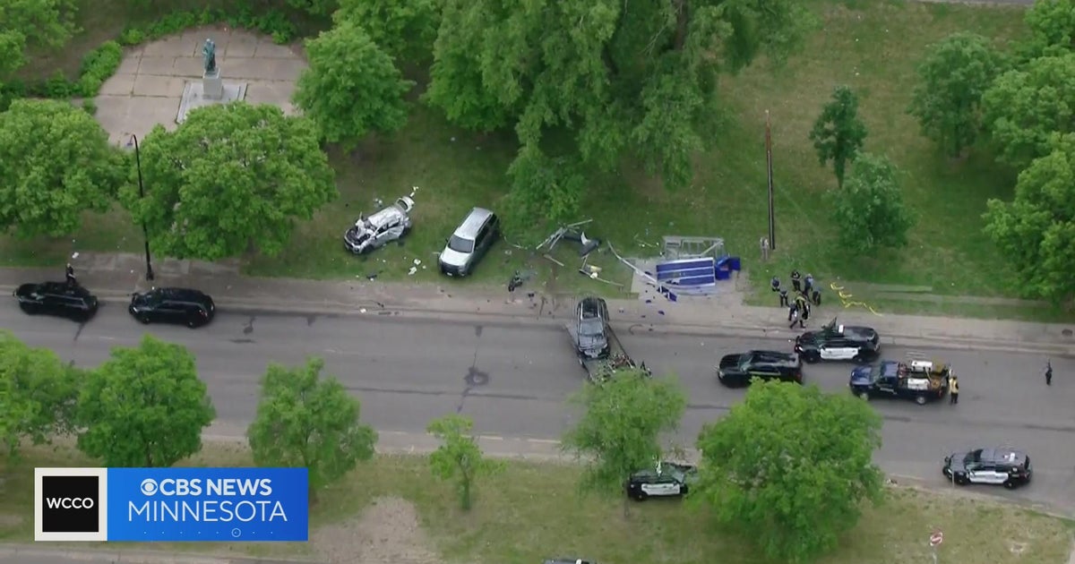 Boy, 13, faces multiple charges in police chase crash - CBS Minnesota