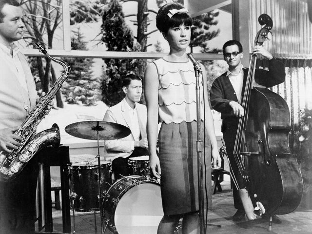 Astrud Gilberto 