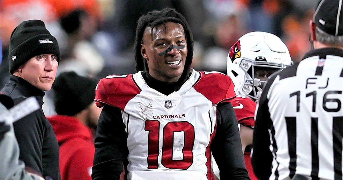 Patriots players cryptic tweets spark DeAndre Hopkins speculation Patriots players cryptic tweets spark DeAndre Hopkins speculation