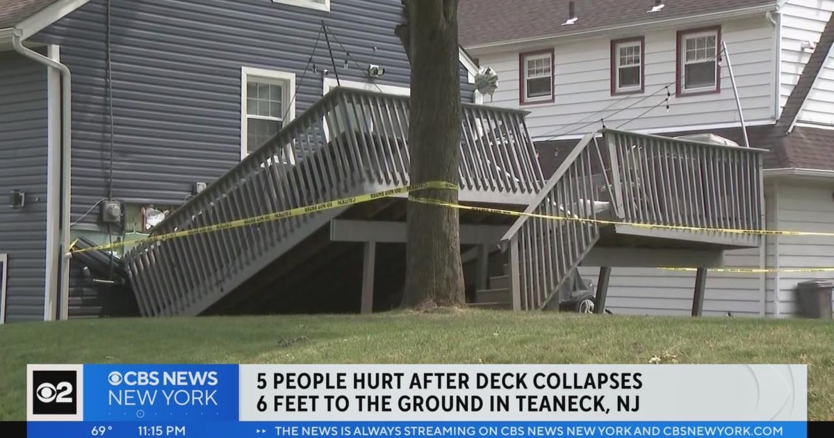 5 hurt after deck collapses in Teaneck CBS New York