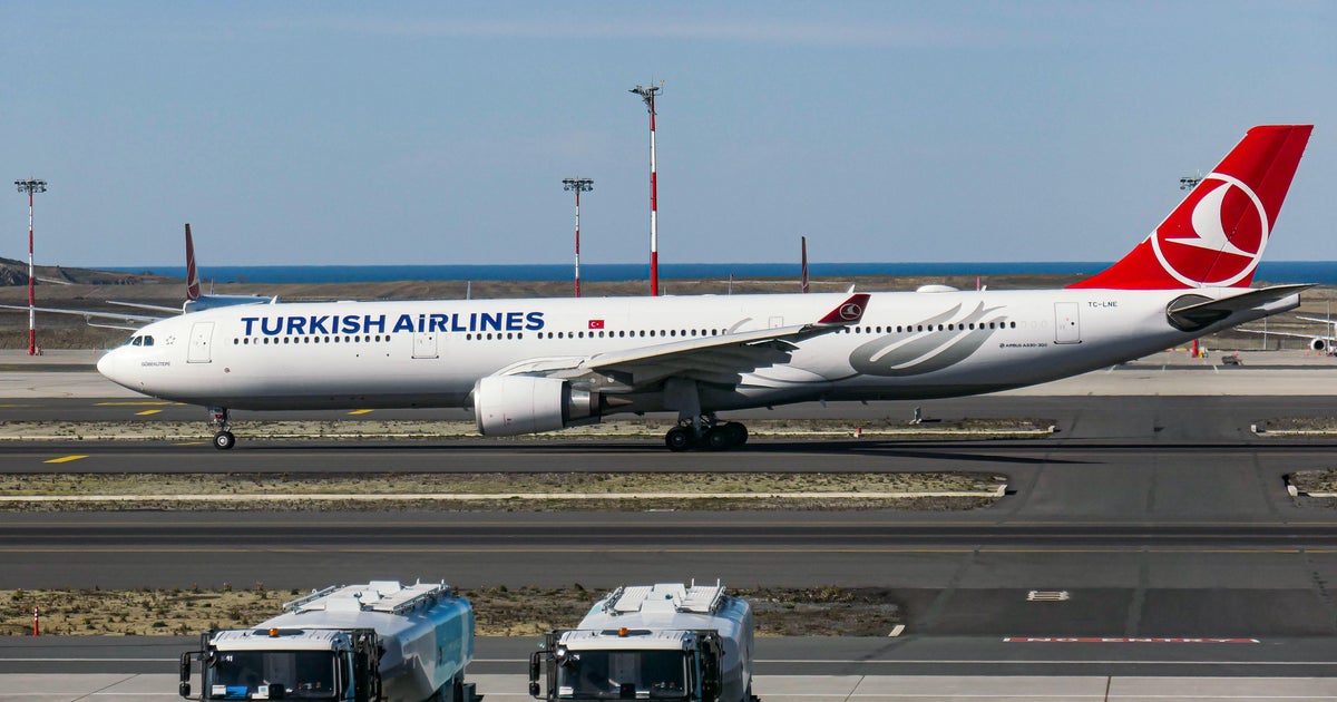 Turkish Airlines says girl, 11, died after losing consciousness on flight from Istanbul to New York Turkish Airlines says girl, 11, died after losing consciousness on flight from Istanbul to New York