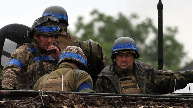 cbsn-fusion-ukraine-launches-counteroffensive-to-take-back-villages-from-russia-thumbnail-2042390-640x360.jpg 