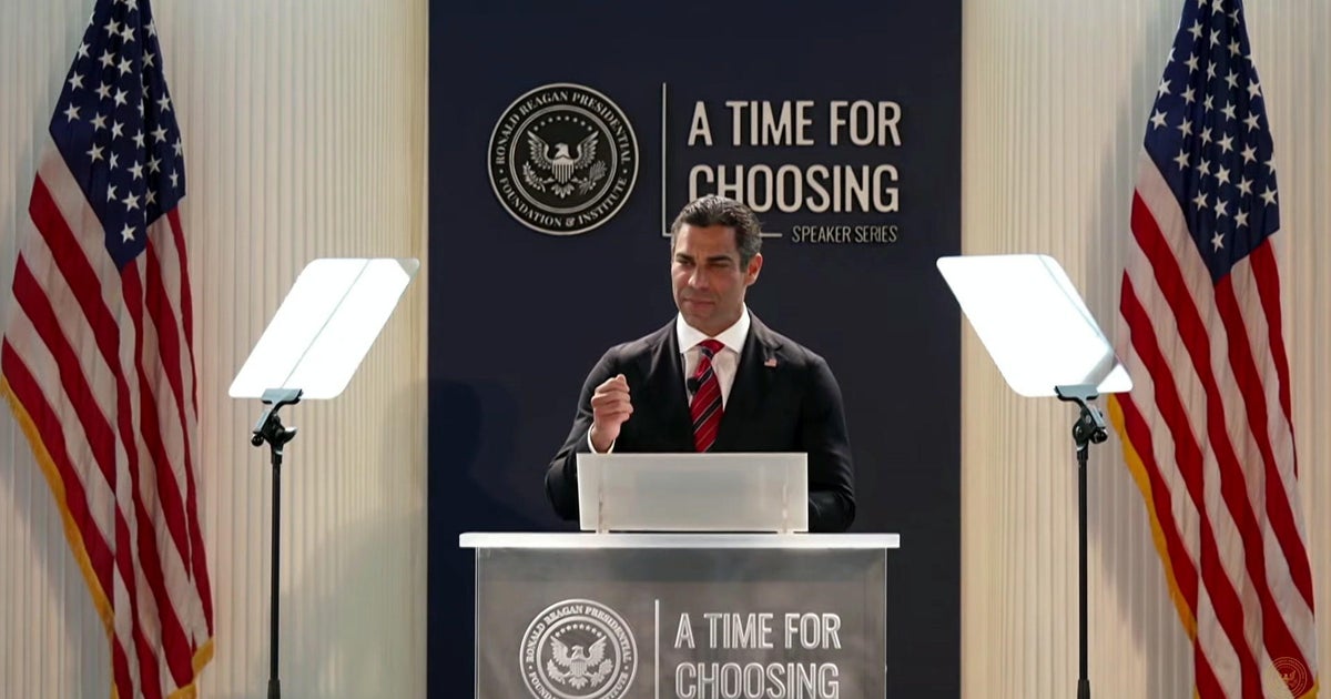 Previous Miami Mayor Xavier Suarez happy of his son’s presidential run