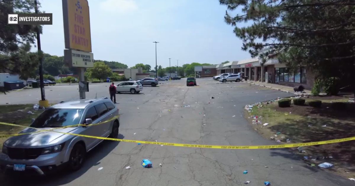 Video shows moment when gunfire rang in Willowbrook mass shooting CBS