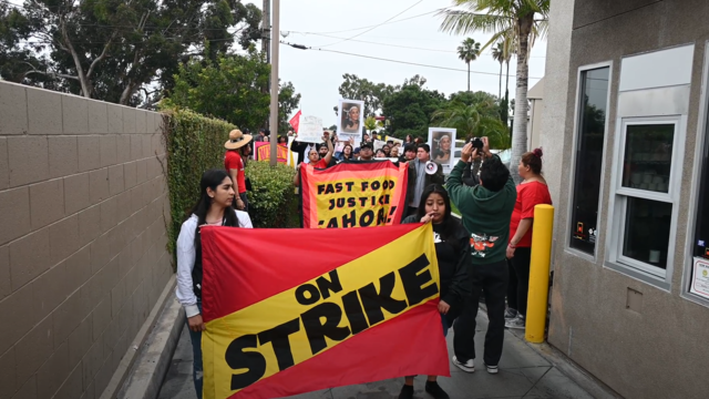 mcdonalds-strike.png 