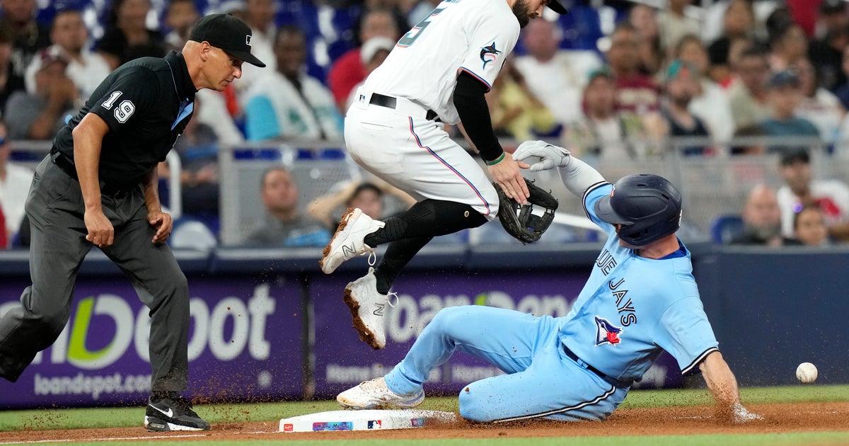RBI singles in the 8th propel Blue Jays to 2- earn over Marlins RBI singles in the 8th propel Blue Jays to 2- earn over Marlins