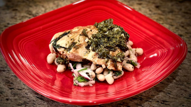 grilled-chicken-white-bean-salad-pesto-rania.png 