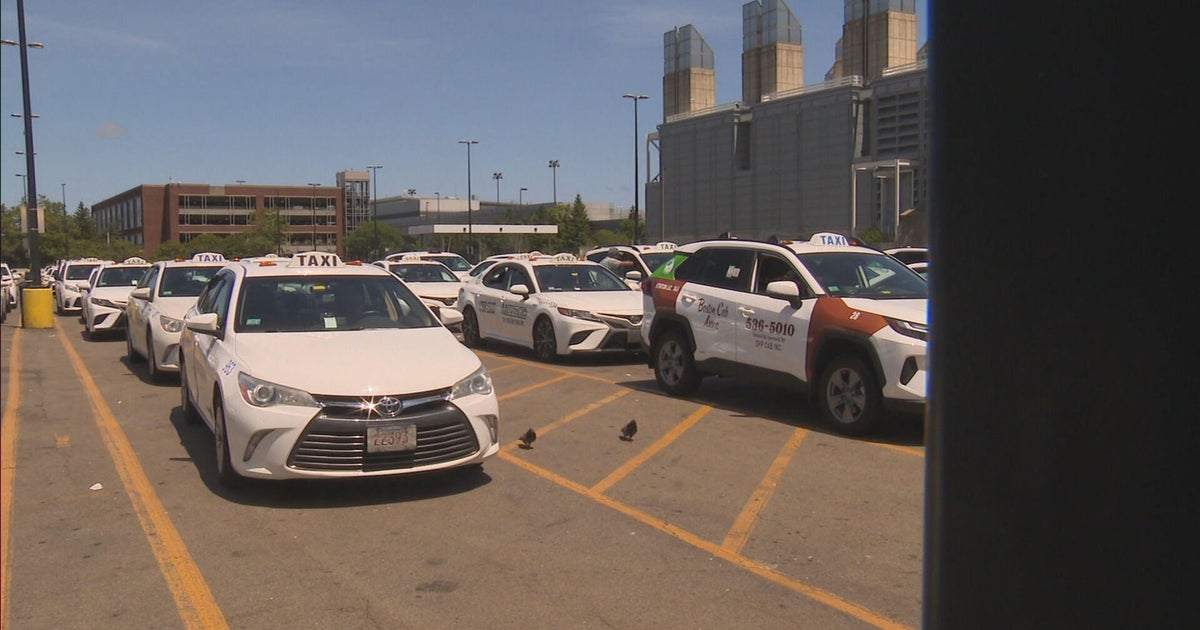 Taxi and rideshare drivers apprehensive about upcoming Sumner Tunnel closure