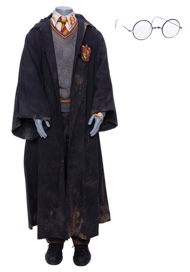 161390-harry-potters-costume-with-glasses-00.jpg
