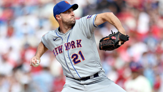 Max Scherzer #21 of the New York Mets pitches during the first inning against the Philadelphia Phillies at Citizens Bank Park on June 24, 2023 in Philadelphia, Pennsylvania. 