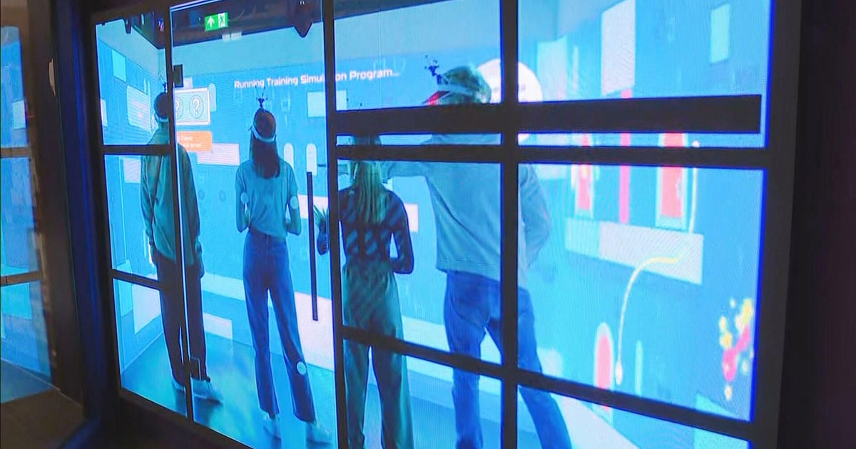 Virtual reality experience at Natick Mall eliminates goggles for interactive gaming - Vimarsana News