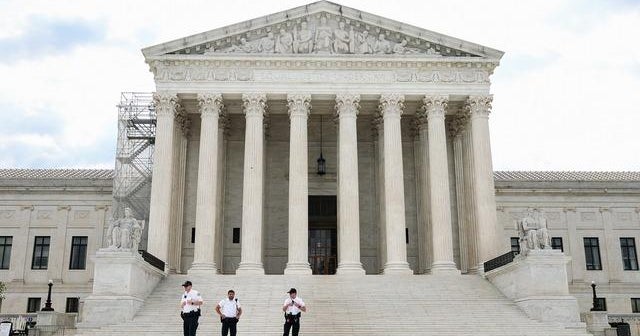 Supreme Court rejects controversial election law theory - CBS News