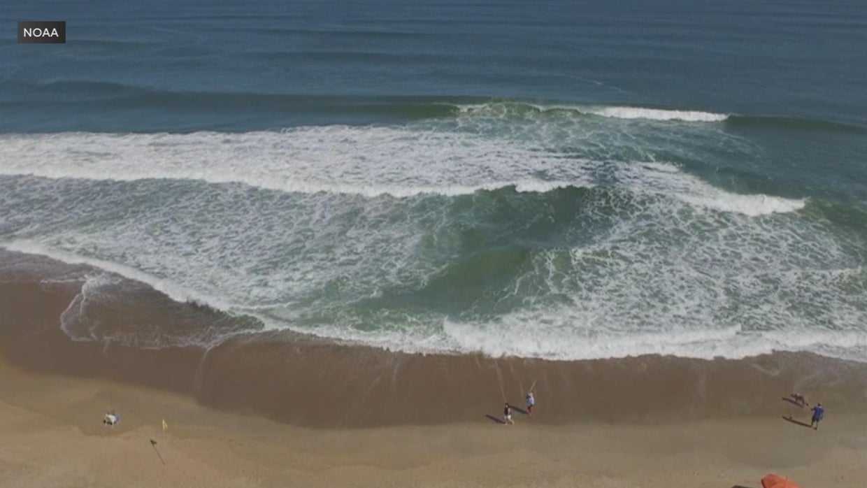 What does a rip current look like? - CBS Boston