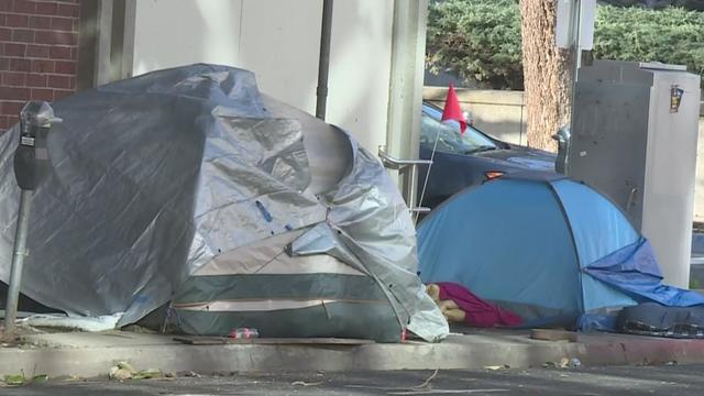 sacramento-homeless-tents.jpg 