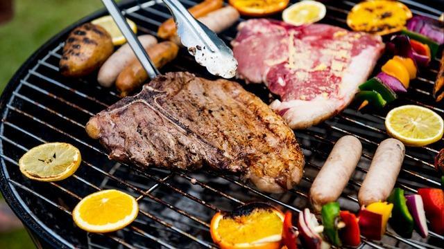 cbsn-fusion-how-to-barbecue-on-a-budget-thumbnail-2098180-640x360.jpg 