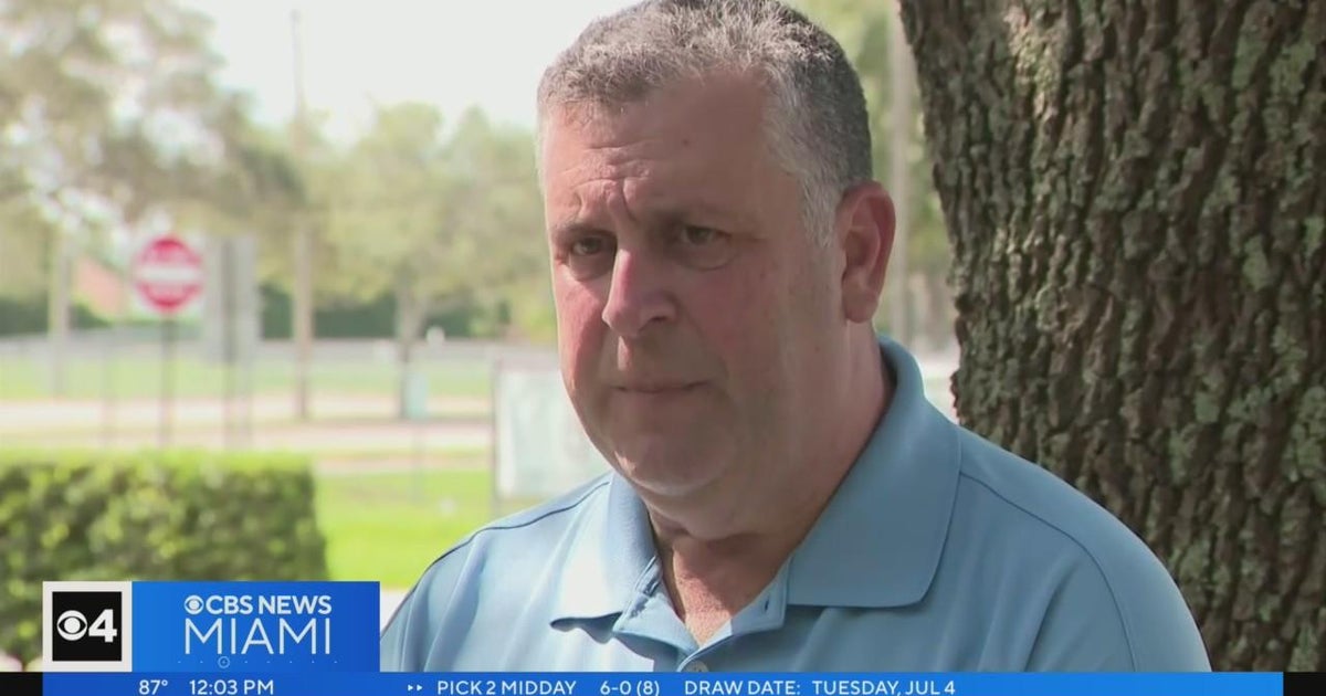 Households of Marjory Stoneman Douglas HS capturing victims are touring building where it transpired Households of Marjory Stoneman Douglas HS capturing victims are touring building where it transpired