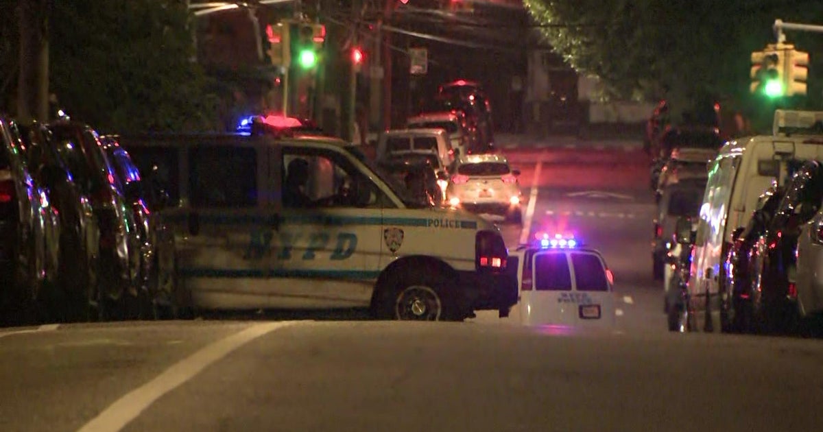 Police Man's body found in garbage bag in Queens CBS New York