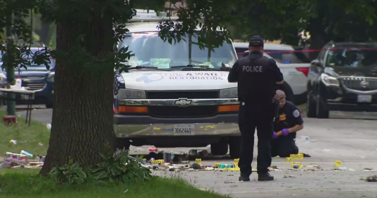 Alderman wants city to get serious about gangs after latest round of gun violence Alderman wants city to get serious about gangs after latest round of gun violence