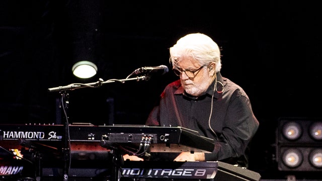 How an 11-year-old Iowa superfan got to meet her pop idol, Michael McDonald