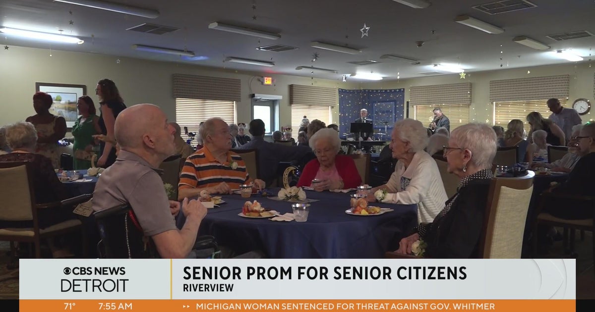 Senior Prom For Senior Citizens In Riverview Cbs Detroit Senior Prom For Senior Citizens In Riverview Cbs Detroit