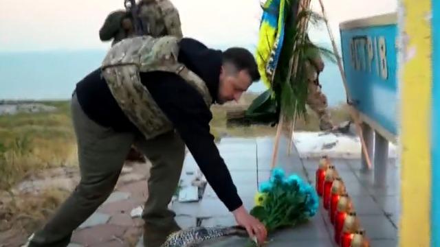 cbsn-fusion-zelenskyy-pays-tribute-to-ukrainian-forces-on-500-day-mark-of-russias-invasion-thumbnail-2111825-640x360.jpg 