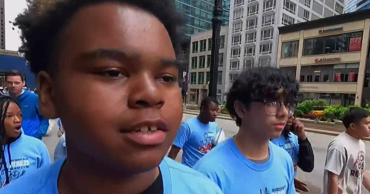 1 000 teens explore downtown Chicago as part of first ever Downtown