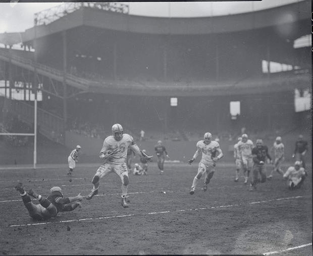 Football Action with Bulldogs and Steelers 